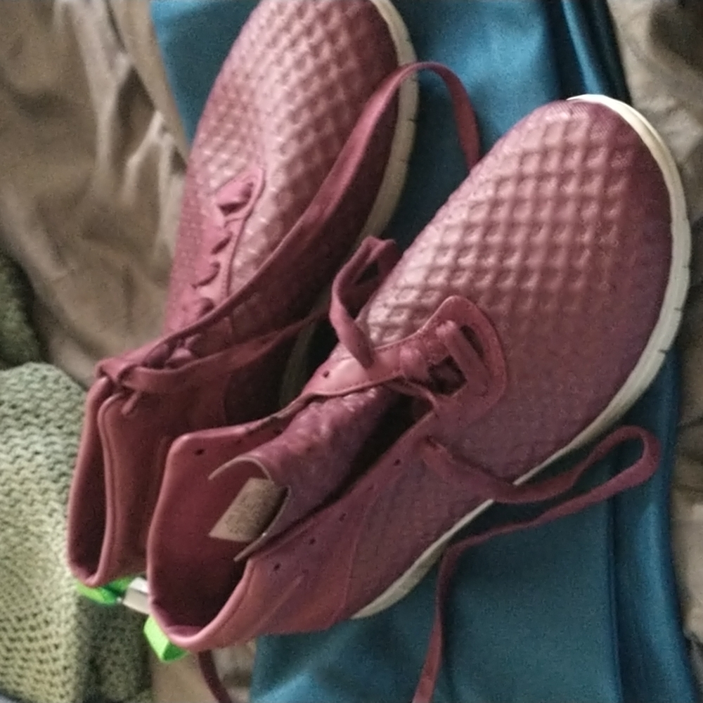 Nike Samples l